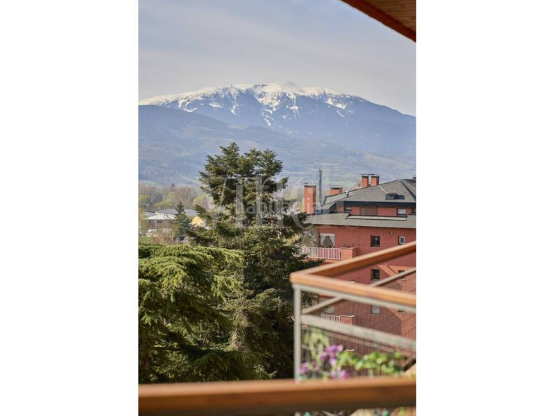 Foto f955e2d6-335a-4f1d-89bc-ddd72823cb9b. Apartament amb calefacció aparcament piscina a Puigcerdà