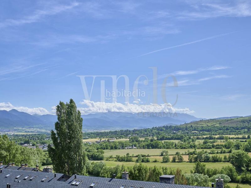 Foto e23fdf6a-545f-4b95-8a55-c5560fbc06c3. Dúplex amb calefacció aparcament a Puigcerdà