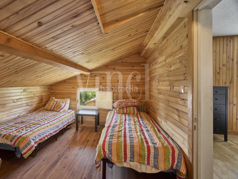 Foto 4b830c97-3b21-4a43-bd94-2aeb2ac17600. Casa amb calefacció aparcament a Estavar