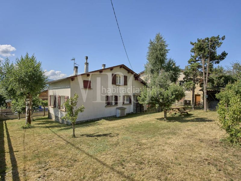 Foto da471b70-8530-4c6b-a98c-bca3524f6c1e. Casa amb calefacció aparcament a Estavar