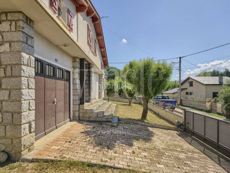 Foto eb08f157-4bb7-4a8b-99b0-38ff5d6a9d95. Casa amb calefacció aparcament a Estavar