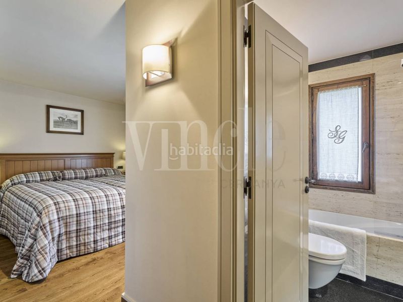 Foto aa71b441-6c7b-44be-917c-c28f4e33fcde. Casa amb calefacció aparcament a Alp