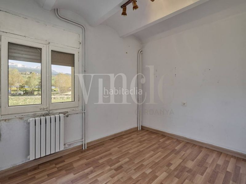 Foto 4076abfa-595d-49a8-bcce-2cd904060b24. Edificio in Lles de Cerdanya