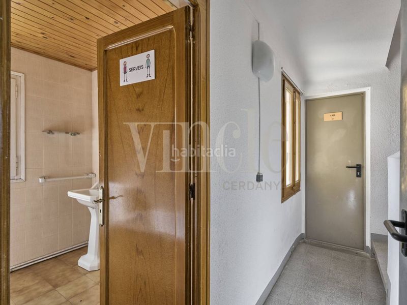Foto 4288c745-a258-401e-a25f-dde17f019f71. Edificio in Lles de Cerdanya