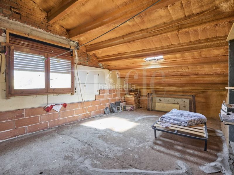 Foto 0949abde-3953-4bd3-920c-16b2db46a37d. Casa amb calefacció aparcament a Puigcerdà