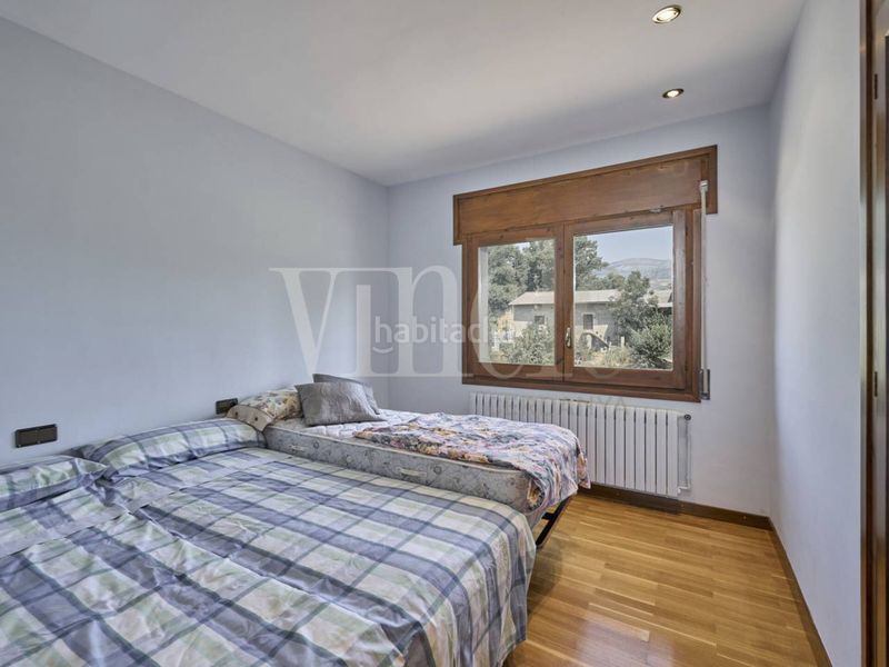 Foto 182e4f84-ebf0-45d5-b812-4104f34d2737. Casa amb calefacció aparcament a Puigcerdà