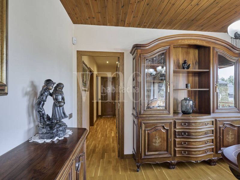 Foto 8196ee59-2339-460c-a52b-7534c5e8cf92. Casa amb calefacció aparcament a Puigcerdà