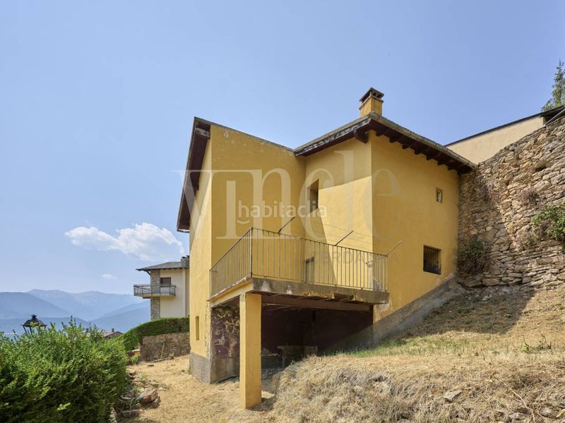 Foto e6cefe65-03a8-4df9-8442-ad065d8bc052. Casa a Prullans