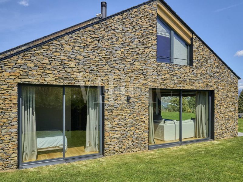 Foto 950a612e-d004-4004-b886-3b8c7cf9bef7. House with heating parking pool in Guils de Cerdanya
