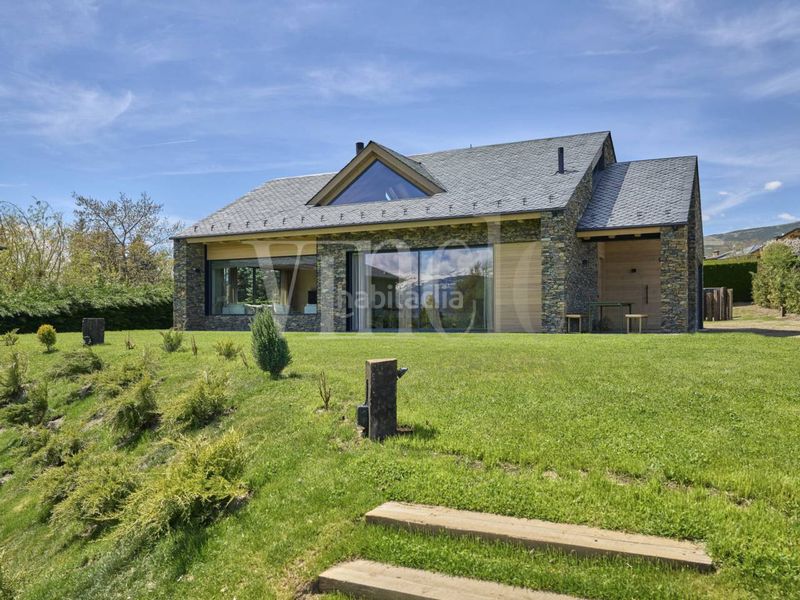 Foto cb78bd8b-e22c-4270-b32a-1bd99fe5e769. House with heating parking pool in Guils de Cerdanya