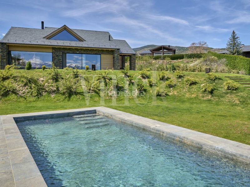 Foto ce076916-83e7-4a9d-9d66-0465313e8b80. House with heating parking pool in Guils de Cerdanya