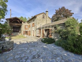 Casa  Avenida du lac. Casa en venta en osseja