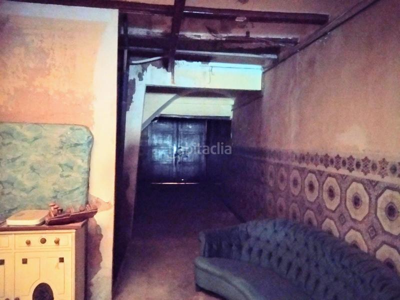 Foto 4292e980-6215-4886-aca8-24f2ece9d01a. Casa aparellada a Plaza Illes Columbretes Castellón de la Plana