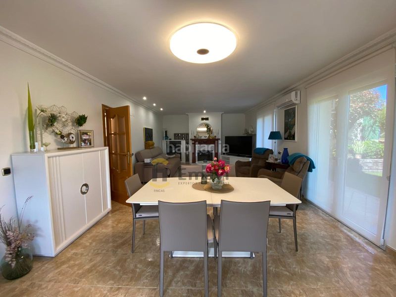 Foto 1f91f120-2978-439b-993c-819b03ea70a5. Xalet amb xemeneia calefacció aparcament piscina a Borriol