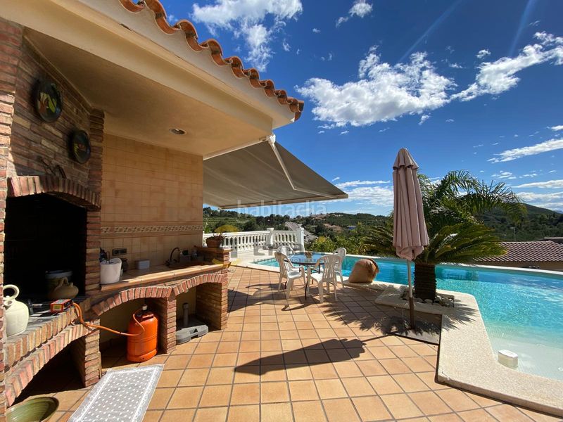 Foto 697f2e00-f91a-4451-a83e-dbabcfbffa2b. Xalet amb xemeneia calefacció aparcament piscina a Borriol