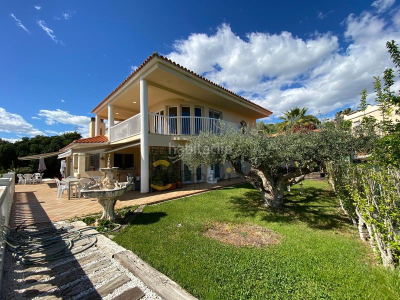 Foto c29cef11-1034-4875-a805-d798ff0ff7b4. Xalet amb xemeneia calefacció aparcament piscina a Borriol