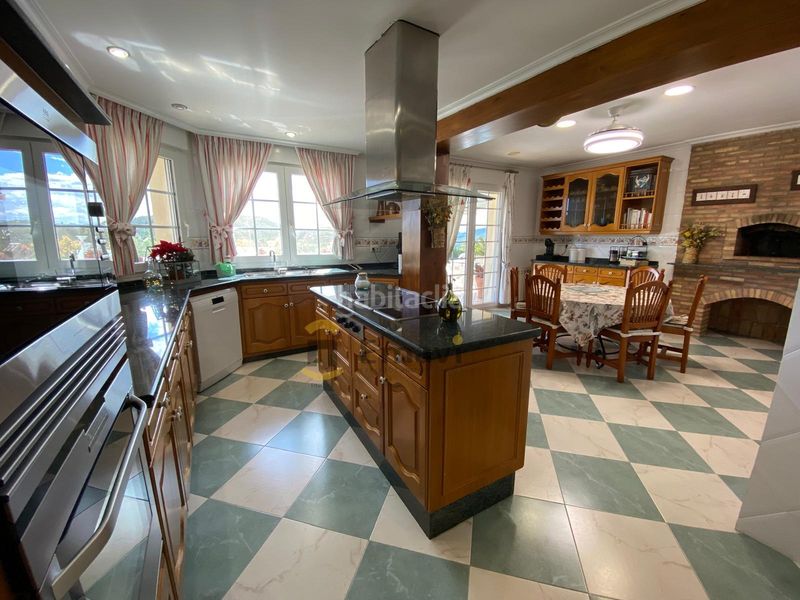 Foto dd6061db-5f74-4991-a7e4-40e2adaa30bb. Xalet amb xemeneia calefacció aparcament piscina a Borriol