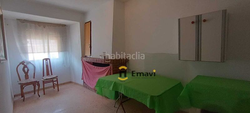 Foto f0db64e8-c813-4e06-a5f7-174d25659768. Casa amb xemeneia a Alcora (l´)