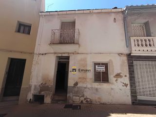 Maison à Alcora (l´). ??? casa con encanto para reformar en l’alcora – zona plaza san