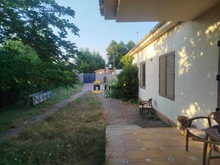 Location Chalet à Alcora (l´). ???? villa en alquiler en residencial el pantano ????