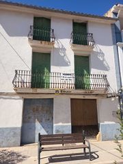 House in Figueroles. ??? ¡una casa con historia y un gran potencial en el corazón de