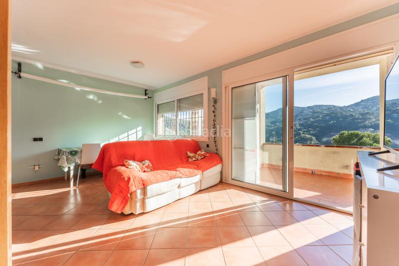 Foto 77bf7d6d-2188-4d95-9a33-423d33255333. Haus mit kamin heizung parking pool in Sant Fost de Campsentelles