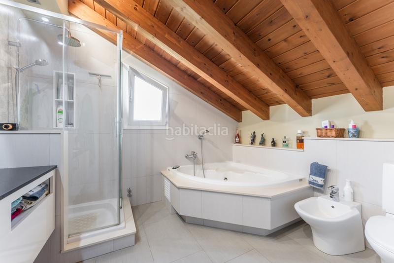 Foto 84670596-cf0f-4819-9756-05f002db54b0. Haus mit kamin heizung parking pool in Sant Fost de Campsentelles