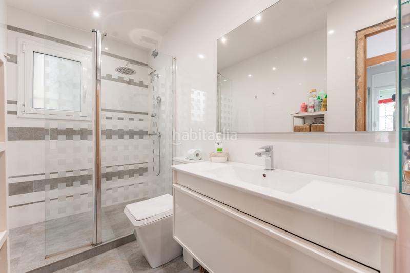 Foto dea73717-a2c6-4bdc-beb9-d7472a315a66. Haus mit kamin heizung parking pool in Sant Fost de Campsentelles