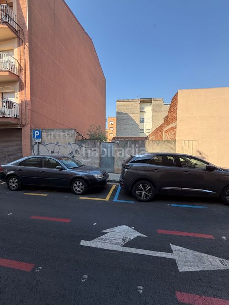 Foto a09509ee-b785-410a-ab80-25905df3a1c3. Terreny residencial a Col·legis Nous Mollet del Vallès