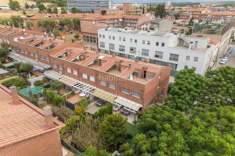 Foto fa4b1b62-fd9d-4dfd-a654-034b5abf590b. Casa adossada amb calefacció aparcament a Santa Rosa Mollet del Vallès