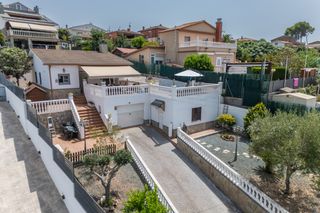 Chalet  Carrer de joan maragall. Casa independiente en can salgot - �tu refugio perfecto te esper