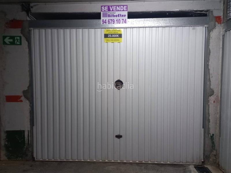 Foto aa0fdc35-51f5-4790-b3c5-9e6744fea6af. Car parking in La Peña Bilbao