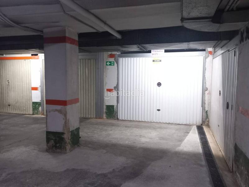 Foto f9601e94-f38e-41f2-8d36-be14b81f0be2. Car parking in La Peña Bilbao