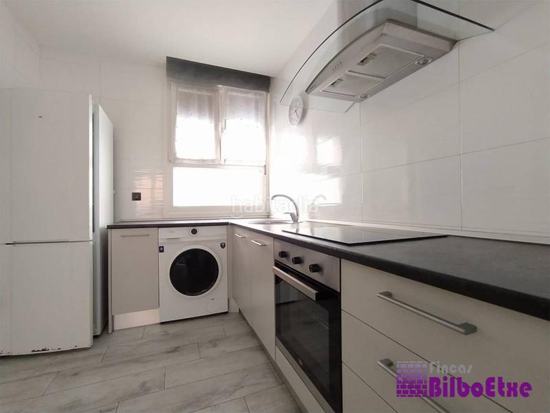 Foto 357e8fa9-b34d-4402-b5b8-021dc3a576b8. Piso  en venta en ibaizabalabusu48003 en La Peña Bilbao
