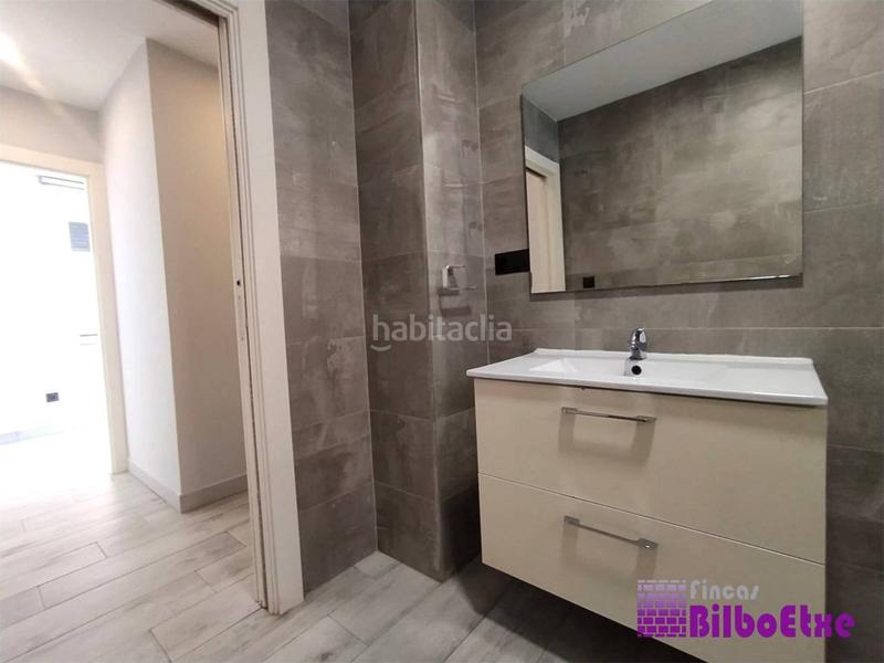 Foto cd1935bb-8ae9-48cd-a157-bff4ece9d253. Piso  en venta en ibaizabalabusu48003 en La Peña Bilbao