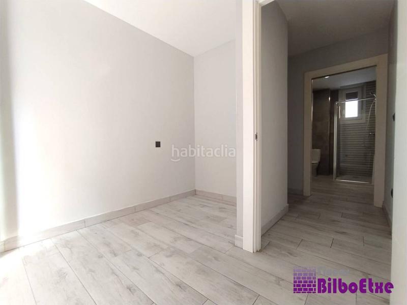 Foto d067ff5e-d7dc-4a72-92c2-d996b5477b99. Piso  en venta en ibaizabalabusu48003 en La Peña Bilbao