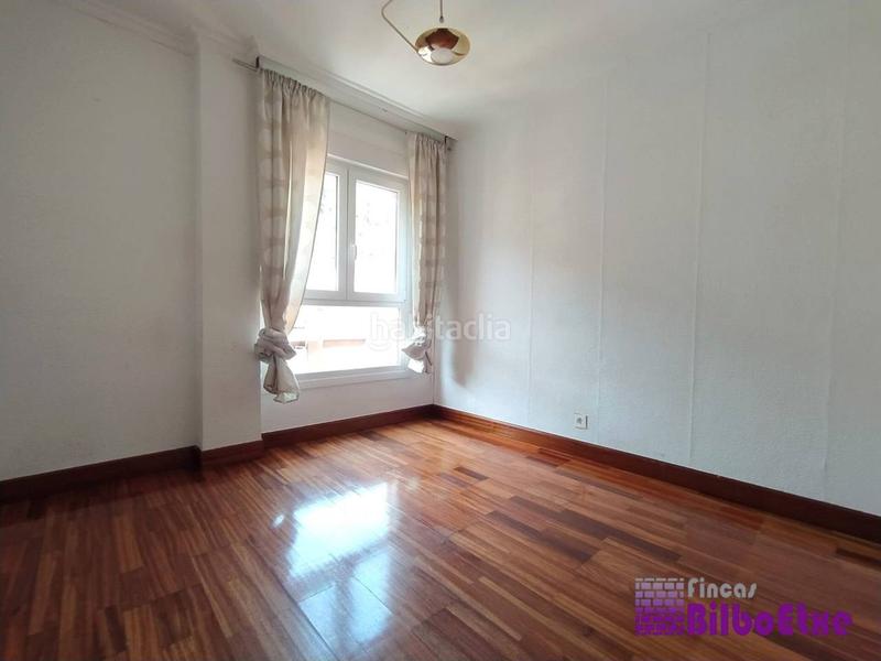 Foto 379bb262-0a62-4dbc-8185-02354e5fba04. Piso  en venta en ibaizabalabusu48003 en La Peña Bilbao