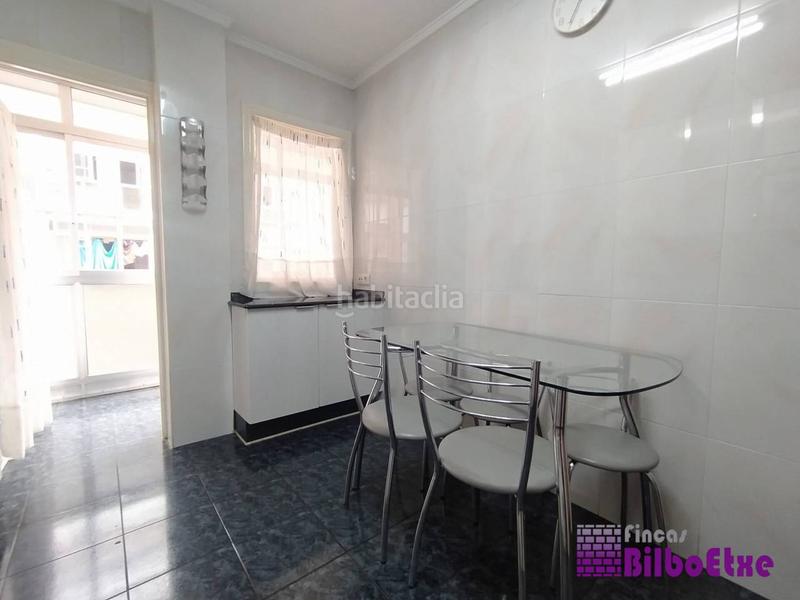 Foto a9a96d01-9781-4273-83b2-f0cb1539fe23. Piso  en venta en ibaizabalabusu48003 en La Peña Bilbao