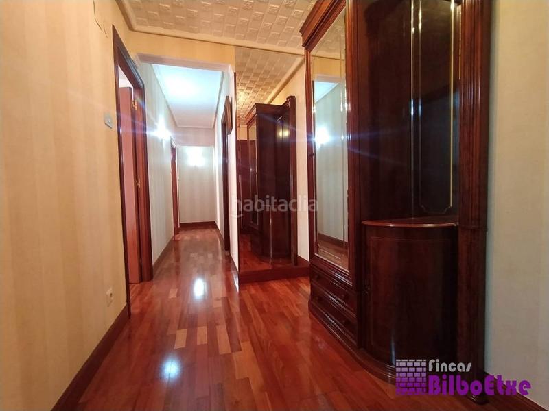 Foto fbc214a4-6414-4ebd-931d-6bad36159ddf. Piso  en venta en ibaizabalabusu48003 en La Peña Bilbao