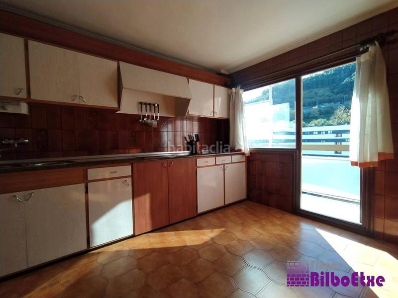Foto d9e7ff5e-efa8-4165-86b7-23c01fb10230. Pis amb calefacció aparcament a La Peña Bilbao