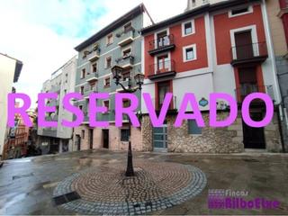 Piso  Calle encarnación. Piso en venta en atxuri48006