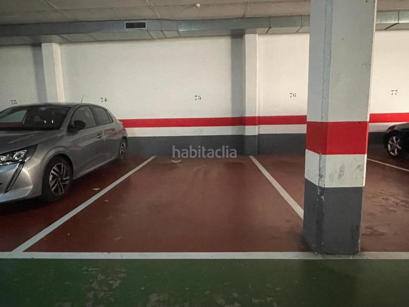 Foto b9f0eed0-be58-4bb1-985b-cb8ecae58f3c. Parking voiture dans Miralbueno Zaragoza