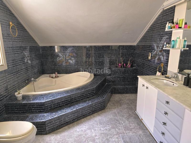 Foto fb51e38b-51f0-488d-9795-ce4dcb63f5d7. Casa con riscaldamento parcheggio in La Almozara Zaragoza