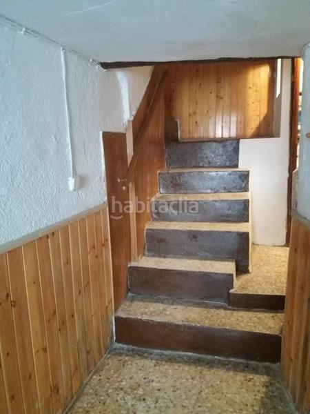 Foto d8d51114-bfd4-4a0f-b115-9795b9a2f0d1. Casa  de pueblo a la venta ! en Ayerbe