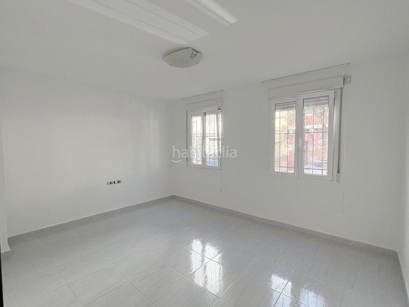 Foto e80bd187-3be0-4ef4-9b43-eca0504663b6. Planta baixa amb aparcament a Las Delicias Zaragoza