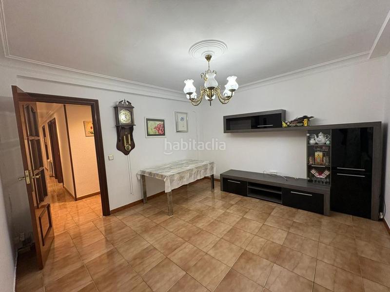 Foto 86913394-6da8-45b5-a866-250dc0bb018e. Planta baixa amb calefacció a Las Delicias Zaragoza