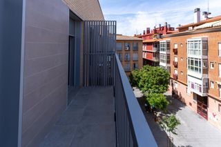 Alquiler Piso  De santiago ramón y cajal. Alquiler a estrenar con garaje y trastero