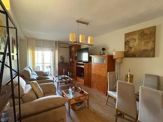 Pis  Calle de ramiro i de aragón. Piso a la venta en la bombarda!
