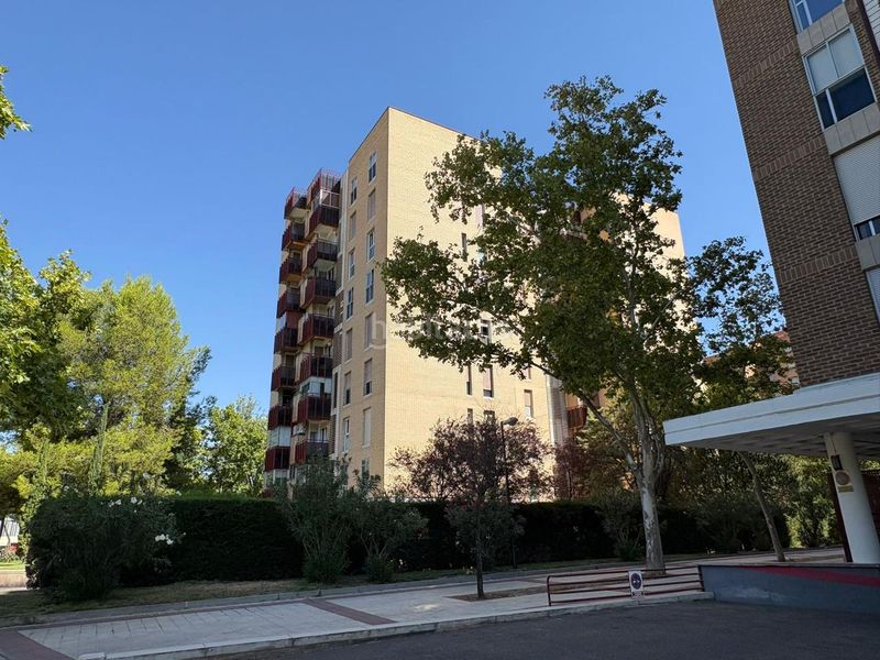 Foto b9119952-b502-4a3b-a222-af08d29b2a92. Etagenwohnung mit heizung parking in Parque Palomar - Bombarda Zaragoza