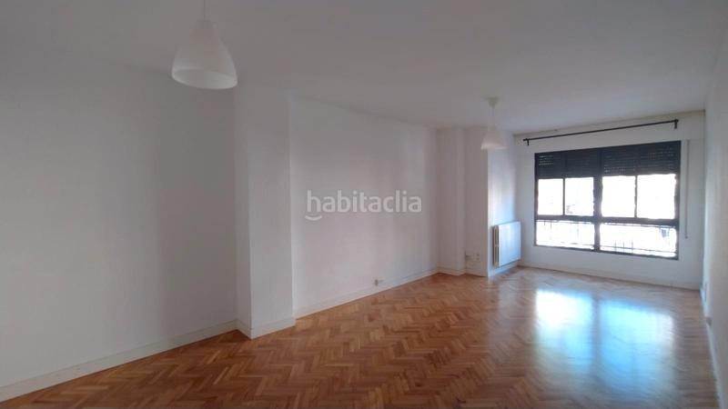 Foto 250df378-3610-4714-9895-ffc185665735. Alquiler piso calle cádiz, reformado calefacción incluida. en Zaragoza